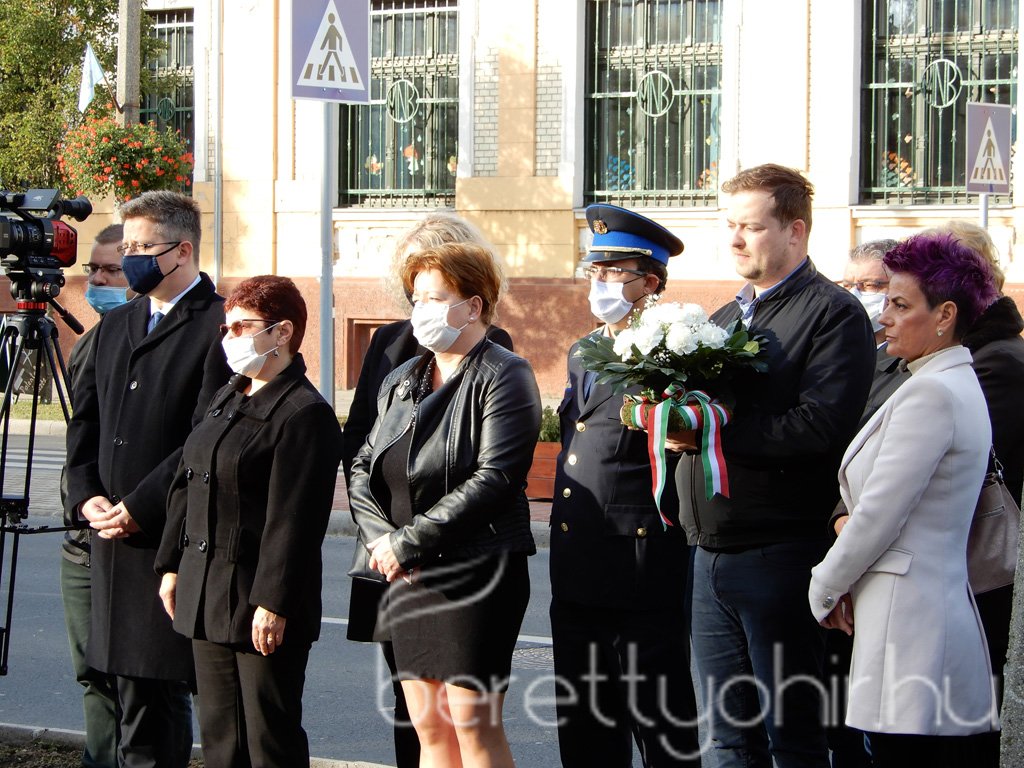 Az '56-os forradalomra emlékeztünk 21